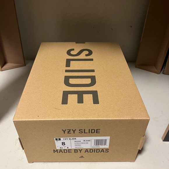 Yeezy slides size 8 Slate Grey - Picture 3 of 11